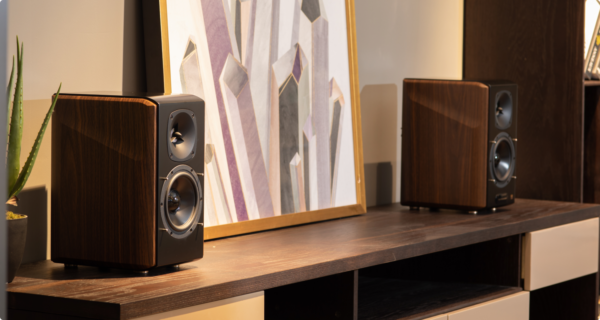 ⁦Edifier S2000MKIII  New Classic Hi-Fi Active Speaker(brown)⁩ – תמונה ⁦3⁩